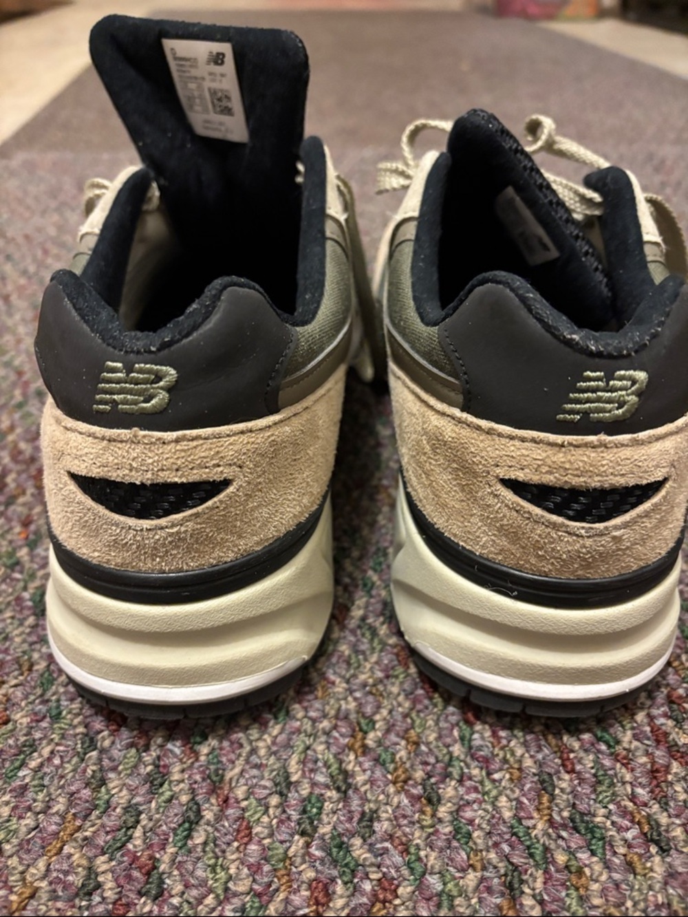 New Balance Olive Green and Beige Low-Top Sneakers - Picture 4 of 5